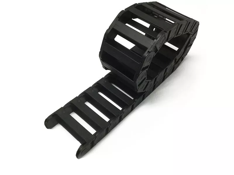 igus-e2-medium-26-series-cable-carrier IGUS E2 Medium 26 Series Cable Carrier